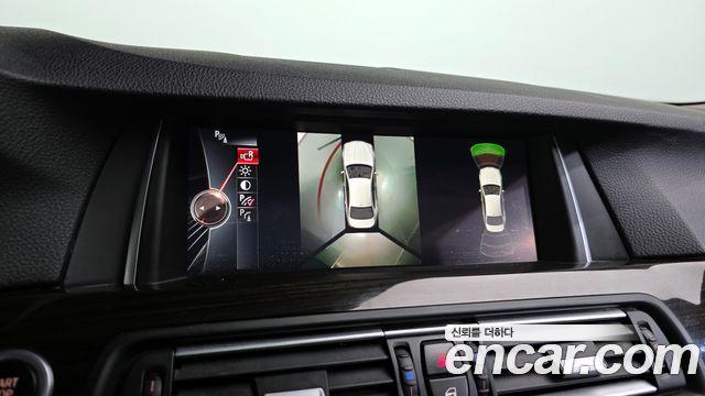 BMW 5-Series 528i xDrive Luxury Plus