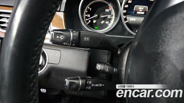 Mercedes-Benz E-Class E300 Elegance