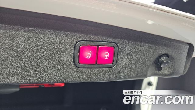 Mercedes-Benz E-Class E300 Elegance