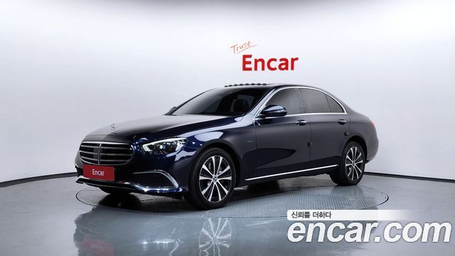 Mercedes-Benz E-Class E300e 4MATIC Exclusive