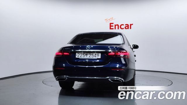 Mercedes-Benz E-Class E300e 4MATIC Exclusive