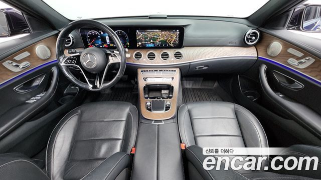 Mercedes-Benz E-Class E300e 4MATIC Exclusive