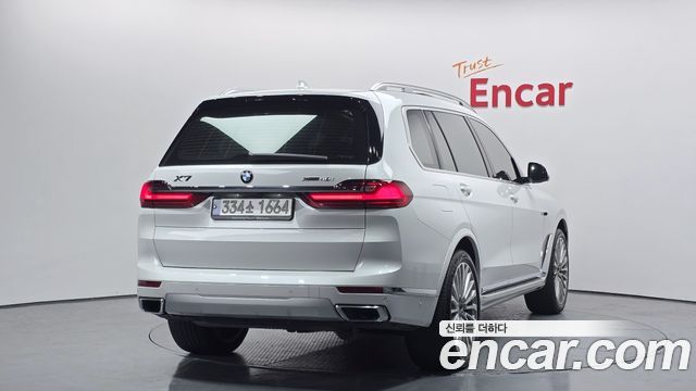 BMW X7 xDrive 40i Design Pure Excellence 6-Seater