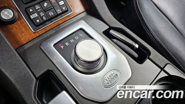 Land Rover Discovery 3.0 SDV6 SE