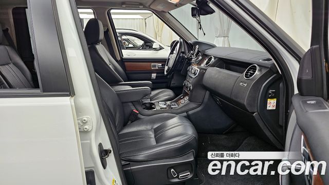 Land Rover Discovery 3.0 SDV6 SE
