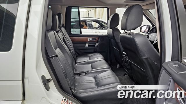 Land Rover Discovery 3.0 SDV6 SE