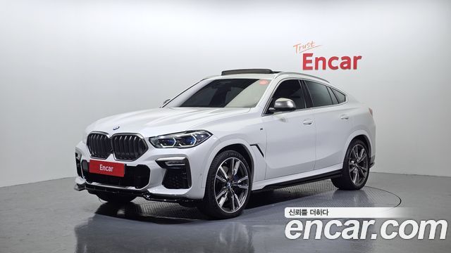 BMW X6 M50i