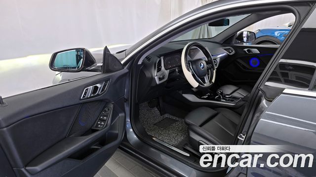 BMW 2-Series 218d Advantage