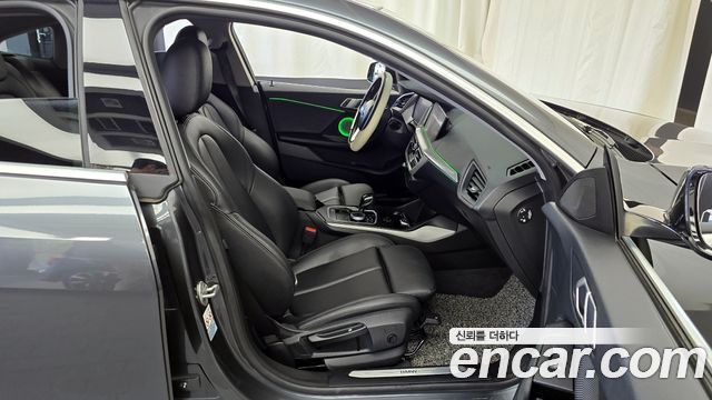 BMW 2-Series 218d Advantage