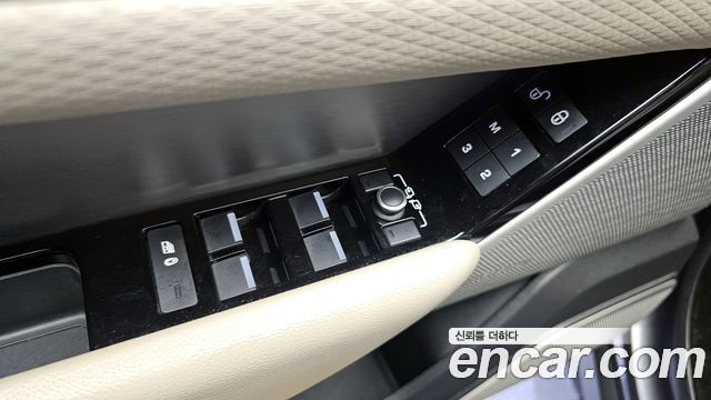 Land Rover Range Rover Velar 3.0 D300 R-Dynamic SE