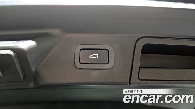 Land Rover Range Rover Velar 3.0 D300 R-Dynamic SE