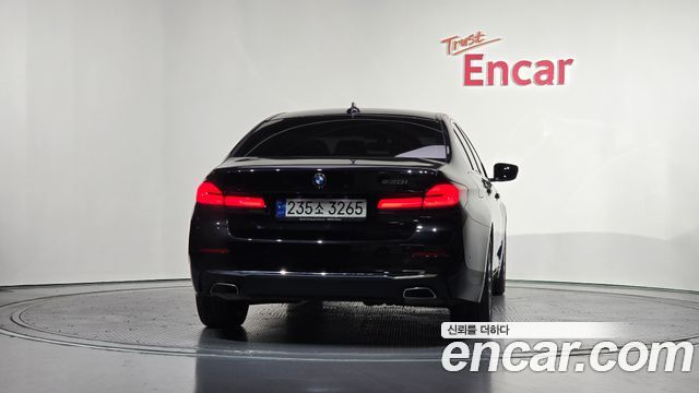 BMW 5-Series 530i Luxury