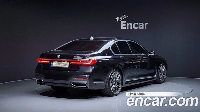 BMW 7-Series 740i M Sport