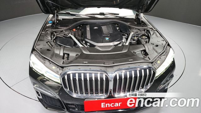 BMW 7-Series 740i M Sport