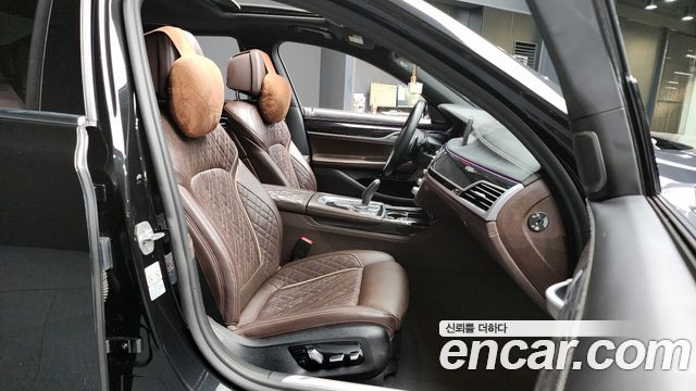 BMW 7-Series 740i M Sport