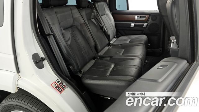 Land Rover Discovery 3.0 SDV6 SE