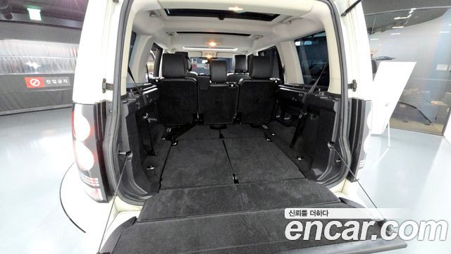 Land Rover Discovery 3.0 SDV6 SE