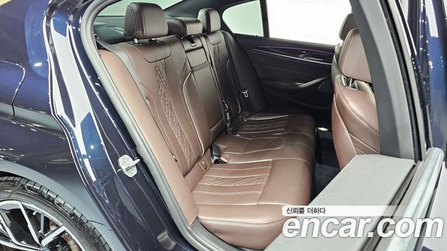 BMW 5-Series 530e M Sport