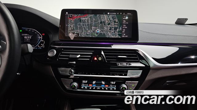 BMW 5-Series 530e M Sport