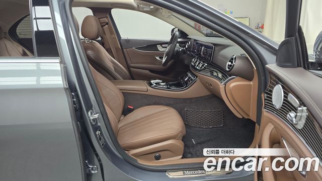 Mercedes-Benz E-Class E450 4MATIC Exclusive