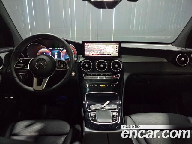 Mercedes-Benz GLC-Class GLC300e 4MATIC