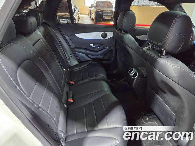 Mercedes-Benz GLC-Class GLC300e 4MATIC