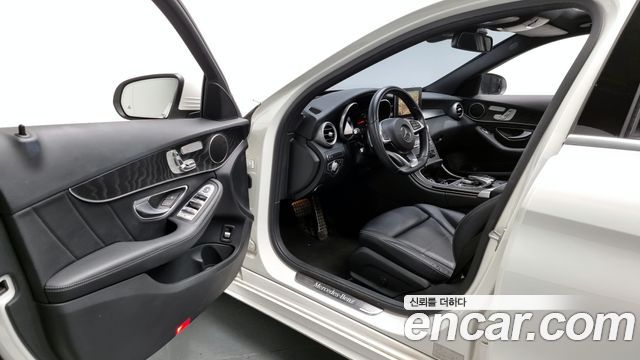 Mercedes-Benz C-Class C200 AMG Line