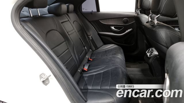 Mercedes-Benz C-Class C200 AMG Line