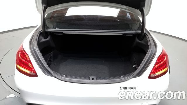 Mercedes-Benz C-Class C200 AMG Line