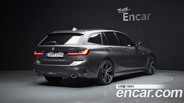 BMW 3-Series 320i Touring M Sports