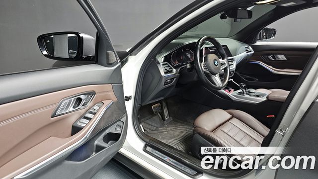 BMW 3-Series 320i Touring M Sports