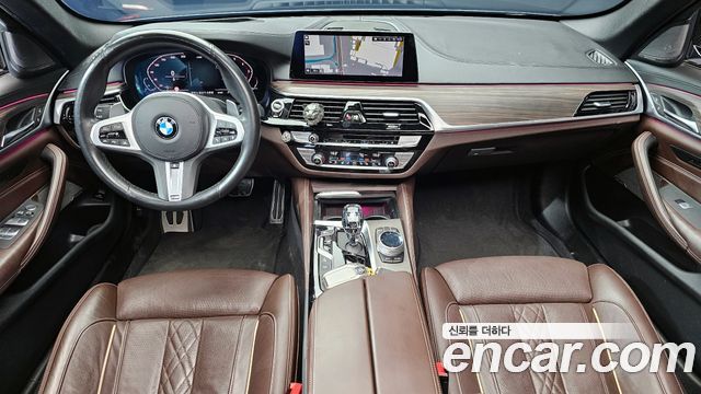 BMW 5-Series 530i M Sport Package Plus