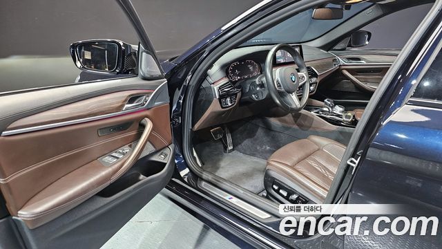 BMW 5-Series 530i M Sport Package Plus