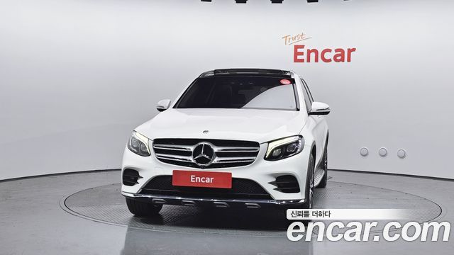 Mercedes-Benz GLC-Class GLC300 4MATIC AMG Line