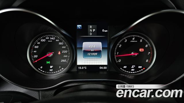 Mercedes-Benz GLC-Class GLC300 4MATIC AMG Line
