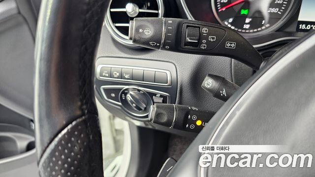 Mercedes-Benz GLC-Class GLC300 4MATIC AMG Line