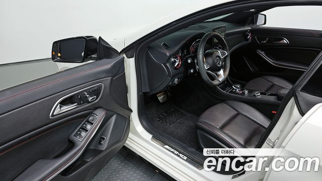Mercedes-Benz CLA-Class CLA45 AMG 4MATIC