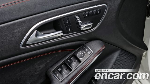 Mercedes-Benz CLA-Class CLA45 AMG 4MATIC