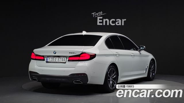 BMW 5-Series 523d M Sport