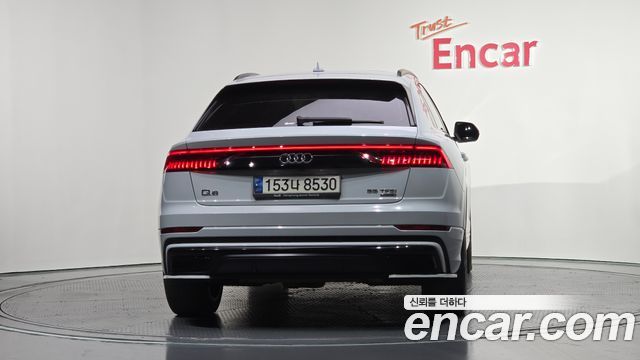 Audi Q8 55 TFSI Quattro Premium