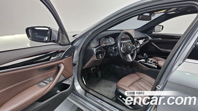 BMW 5-Series 530i xDrive M Sport Package