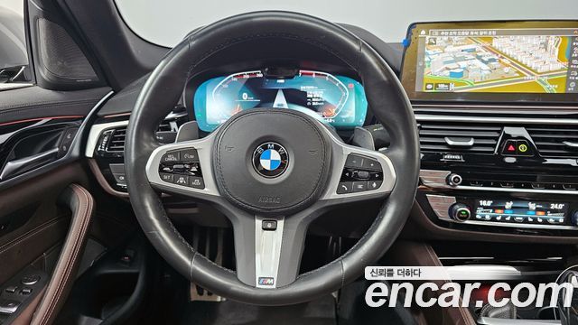 BMW 5-Series 530i xDrive M Sport Package