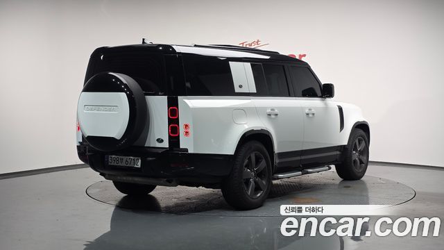 Land Rover Defender 130 P400 X-Dynamic HSE