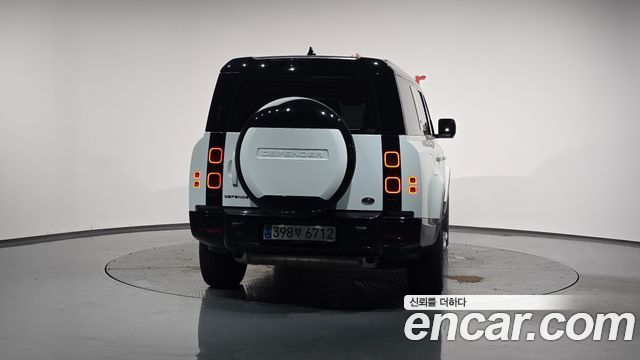 Land Rover Defender 130 P400 X-Dynamic HSE