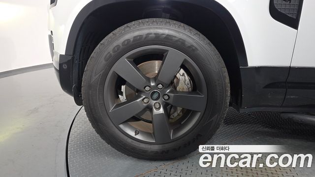Land Rover Defender 130 P400 X-Dynamic HSE
