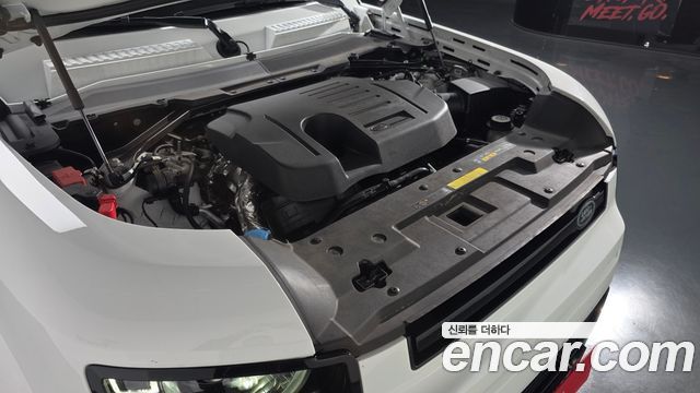 Land Rover Defender 130 P400 X-Dynamic HSE