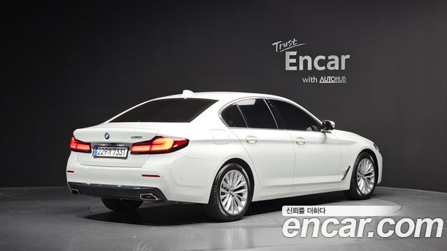 BMW 5-Series 530i Luxury