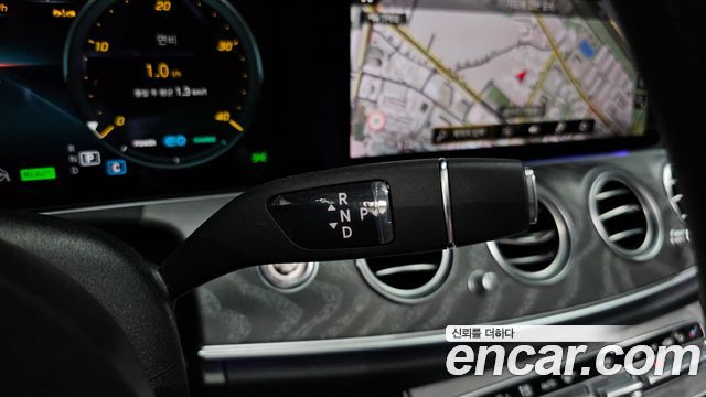 Mercedes-Benz E-Class E350 4MATIC AMG Line