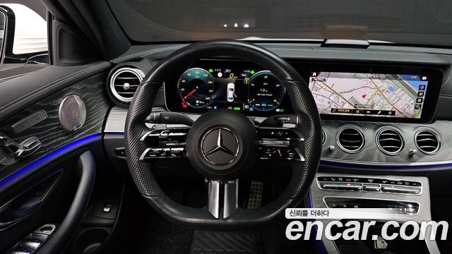 Mercedes-Benz E-Class E350 4MATIC AMG Line