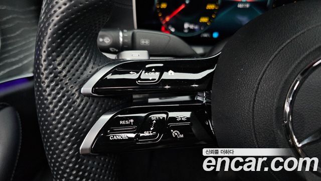 Mercedes-Benz E-Class E350 4MATIC AMG Line